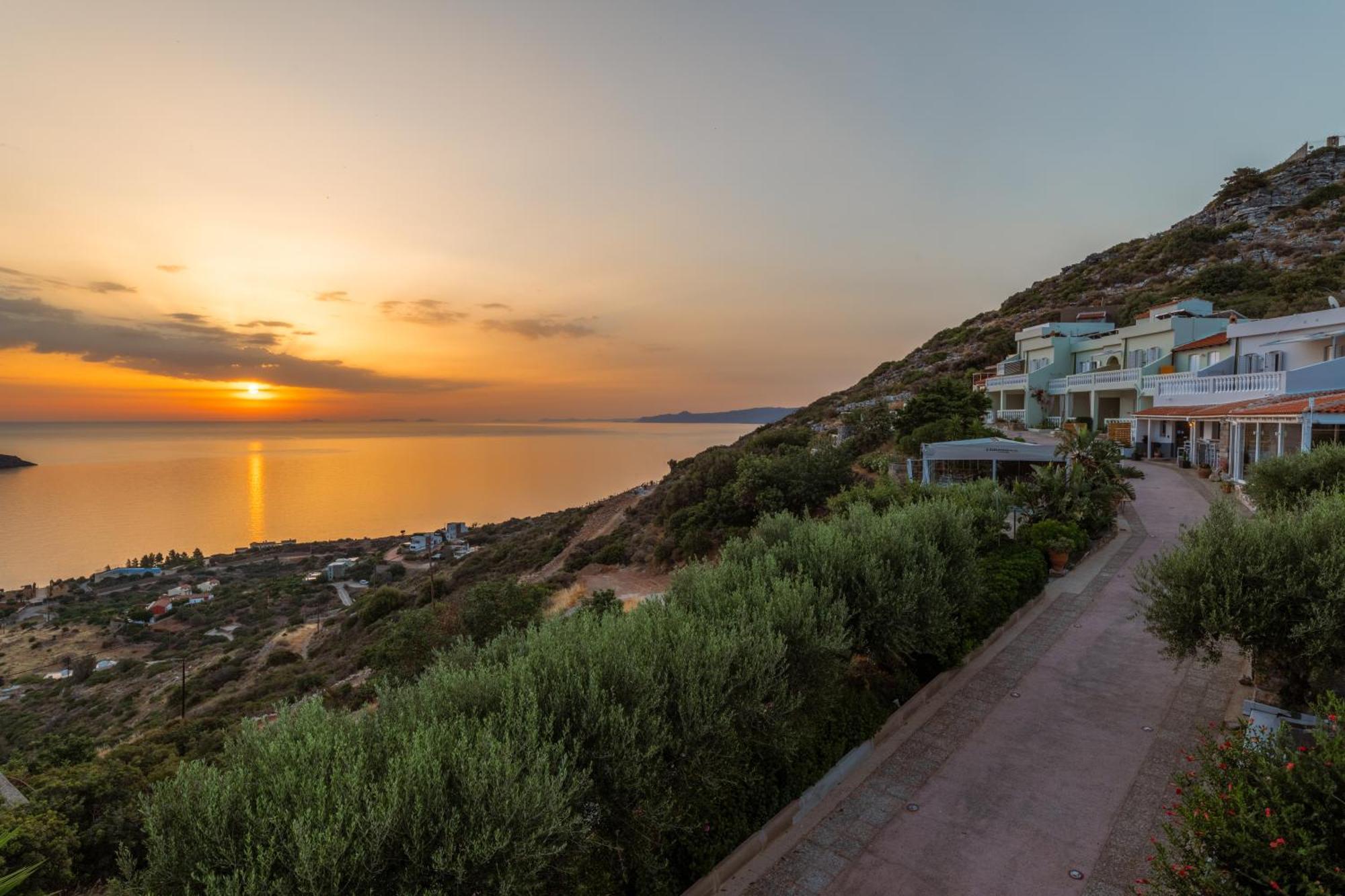 Adrakos Apartments (Adults Only) Elounda Dış mekan fotoğraf